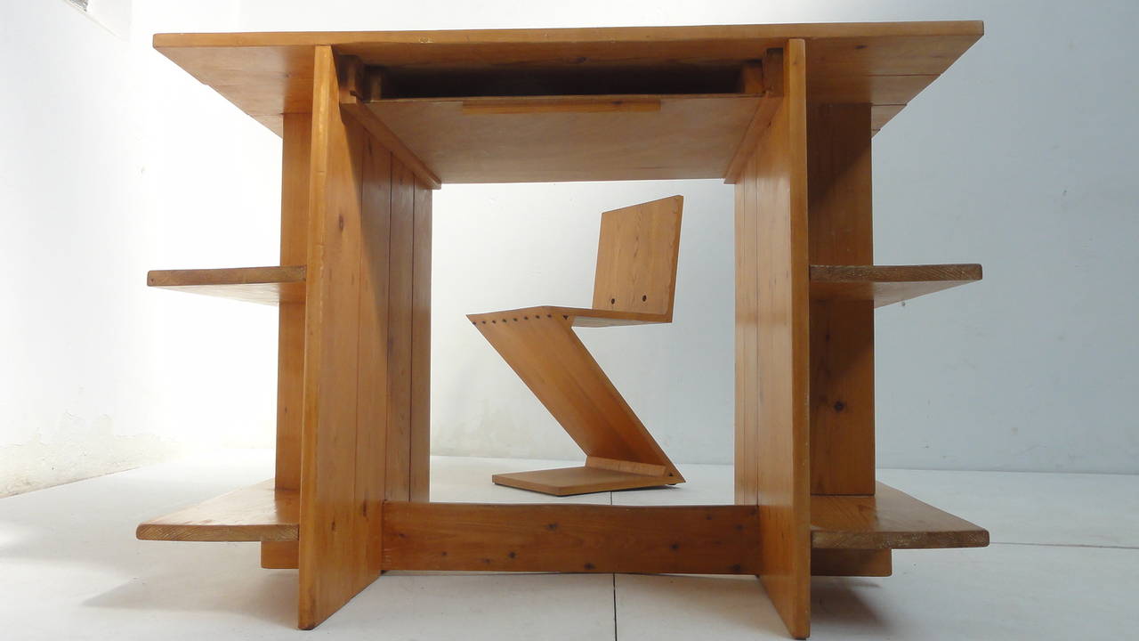 Gerrit Rietveld Crate Desk and Zig Zag Chair Metz & Co, 1950s the Netherlands In Good Condition In bergen op zoom, NL