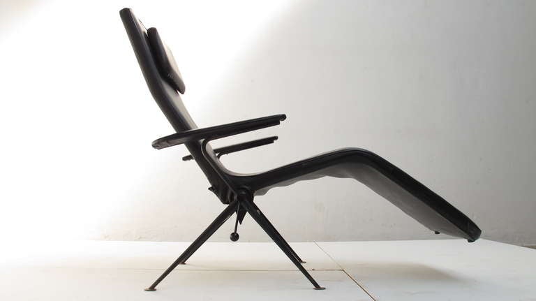 Mauser 1950's adjustable reclining chaise longue, Germany 2