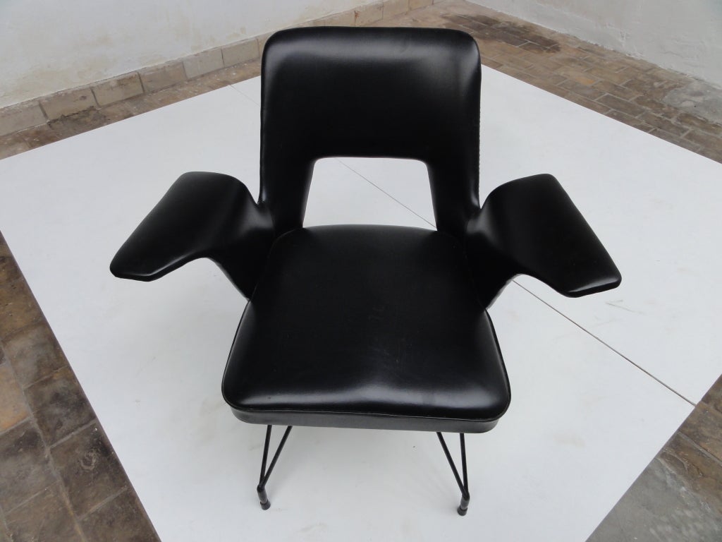 Mid-Century Modern stunning 1950s gull wing chair attributed to Eisler & Hauner for Forma, Italy