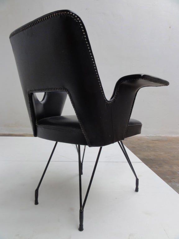stunning 1950s gull wing chair attributed to Eisler & Hauner for Forma, Italy In Excellent Condition In bergen op zoom, NL