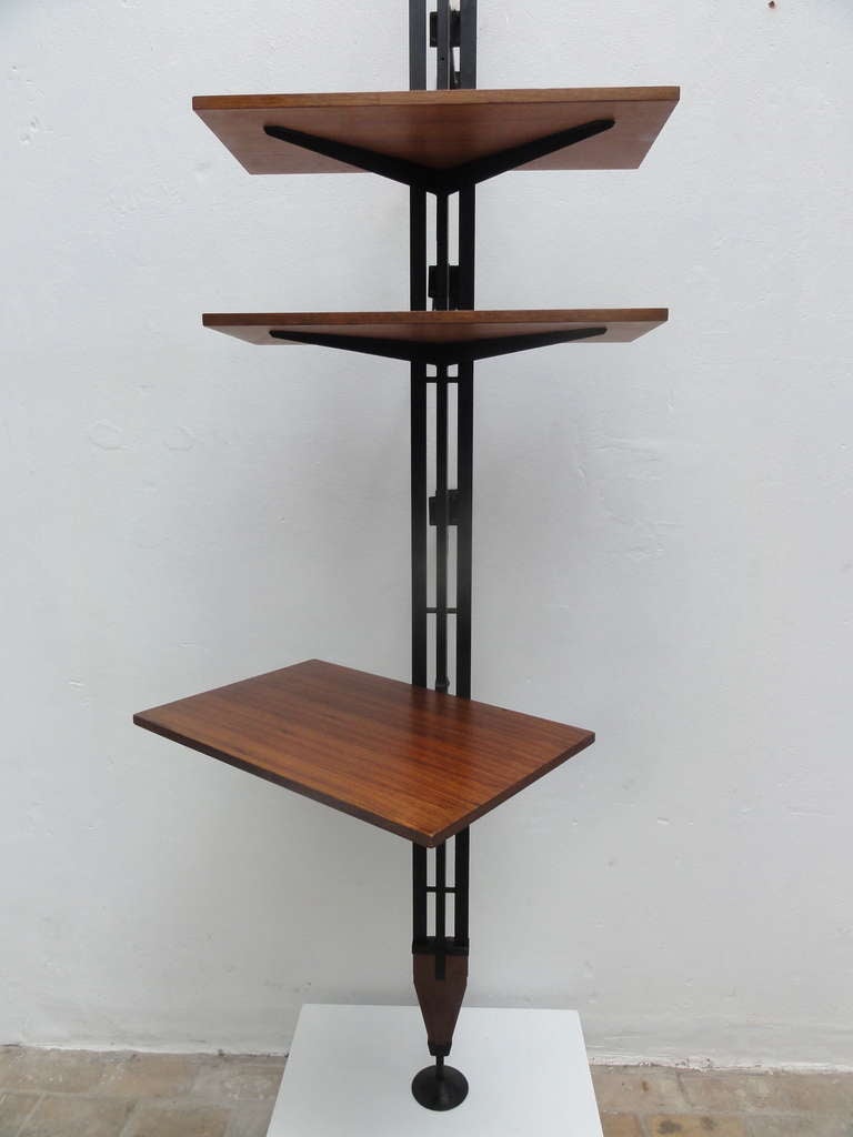 Superb adjustable bookshelf, attributed as unique work by Franco Albini 1
