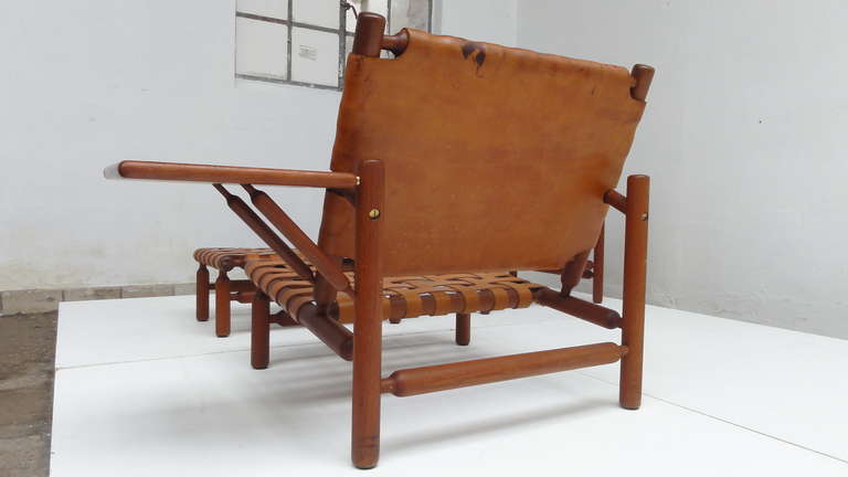 Mid-20th Century Rare 1957 Tapiovaara leather seating, prod Esposizione Permanente Mobili, Italy,
