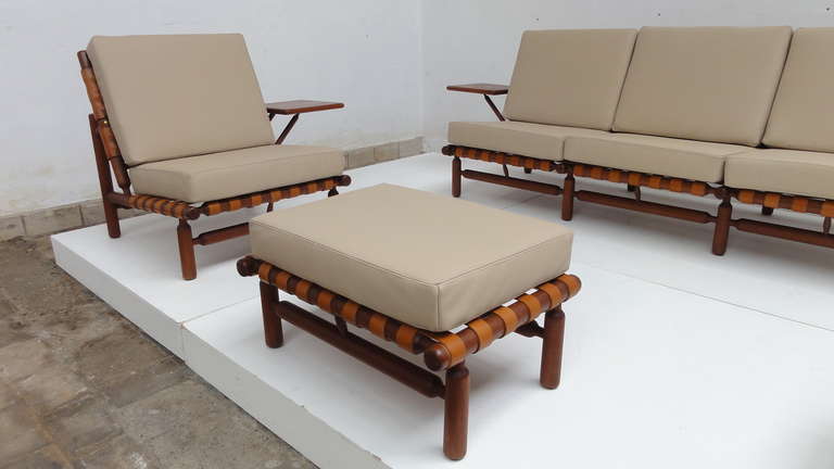 Rare 1957 Tapiovaara leather seating, prod Esposizione Permanente Mobili, Italy, 2