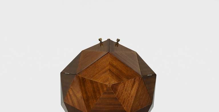 Important 1950s Italian Polyhedron Form Bar in Mahogany Attributed to Ico Parisi In Excellent Condition In bergen op zoom, NL