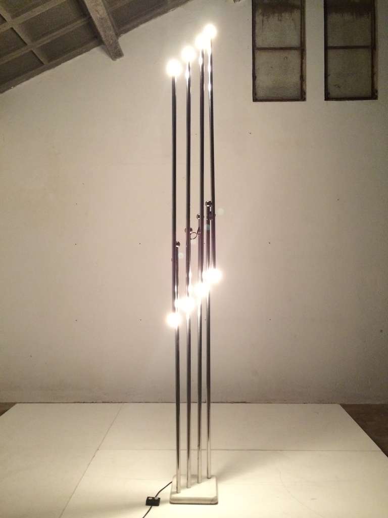 Marble Huge 'Giraffa' sculptural floor lamp, adjustable arms , S.Moscheni, Italy, 1972