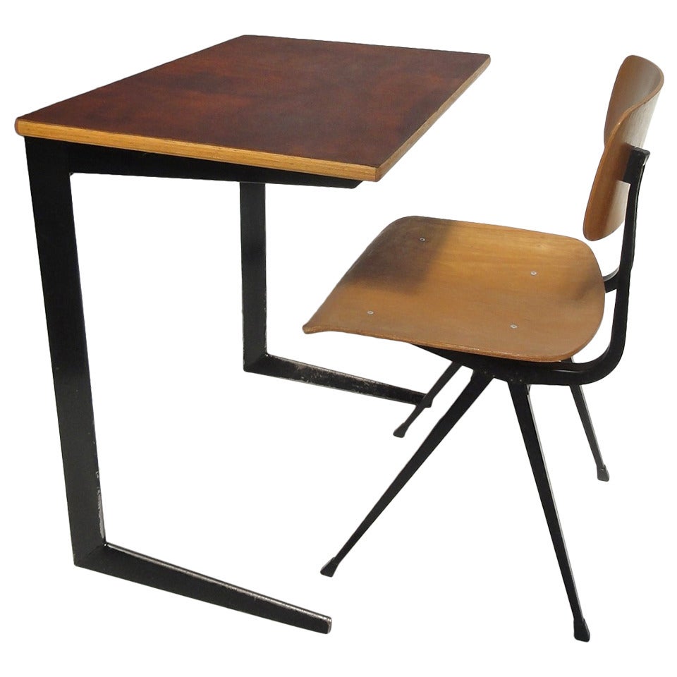 Friso Kramer Custom leather Top 'Result' Desk with early edition Result chair