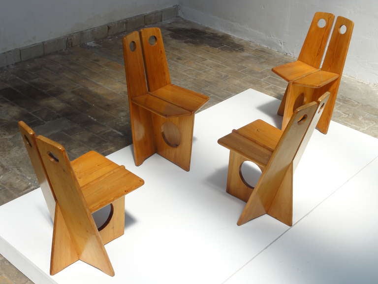 Set of 4 Dutch Pine wood Gerrit Rietveld influenced dining or side chairs 4