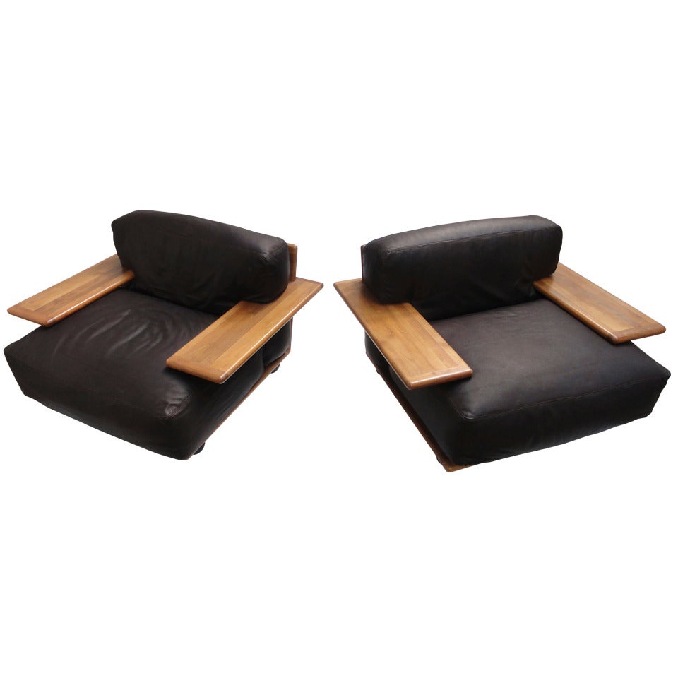 Mario Bellini 'Pianura', Lounge Chairs, Brown Leather & solid Walnut, Cassina, 1971