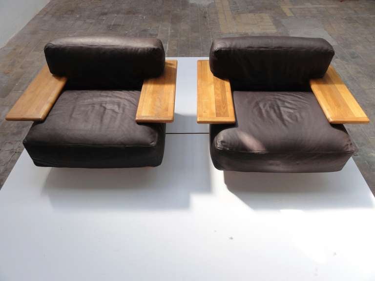 Mario Bellini 'Pianura', Lounge Chairs, Brown Leather & solid Walnut, Cassina, 1971 In Good Condition In bergen op zoom, NL
