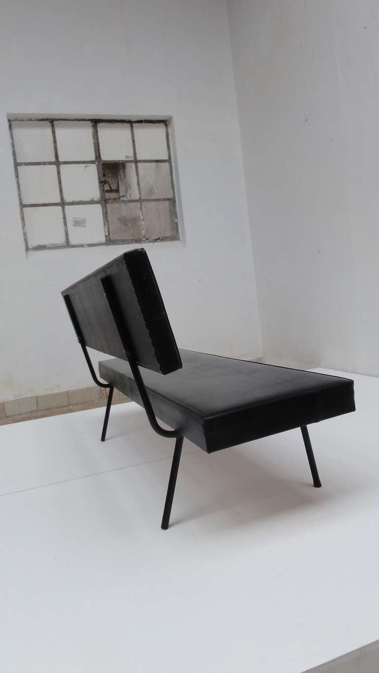 Dutch Minimal 1950s Bench in Black Skai Leather Upholstery For Sale 3