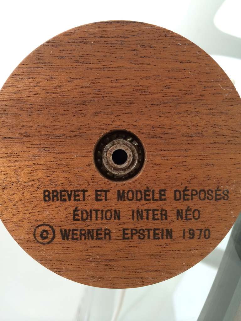 Sculpture lumineuse cinétique de Werner Epstein, exposée au Salon des artistes de Paris, 1972 en vente 3