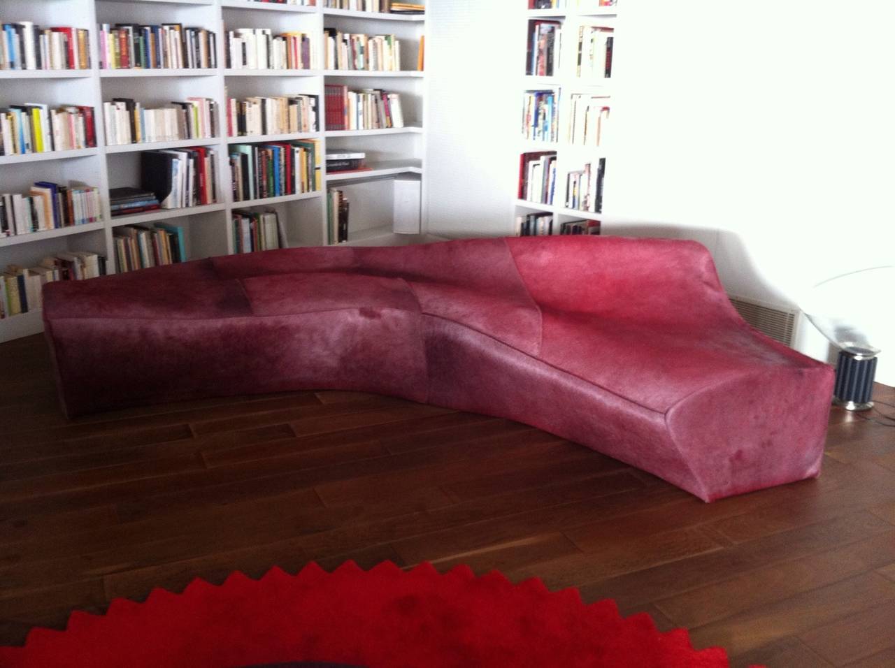 Rare contemporary 'Moraine' sofa by Zaha Hadid design United Kingdom 2000 and produced by Sawaya & Moroni in Italy circa 2004.

This bespoke sofa is held in corporate, private and institutional collections worldwide including die Neue Pinakothek