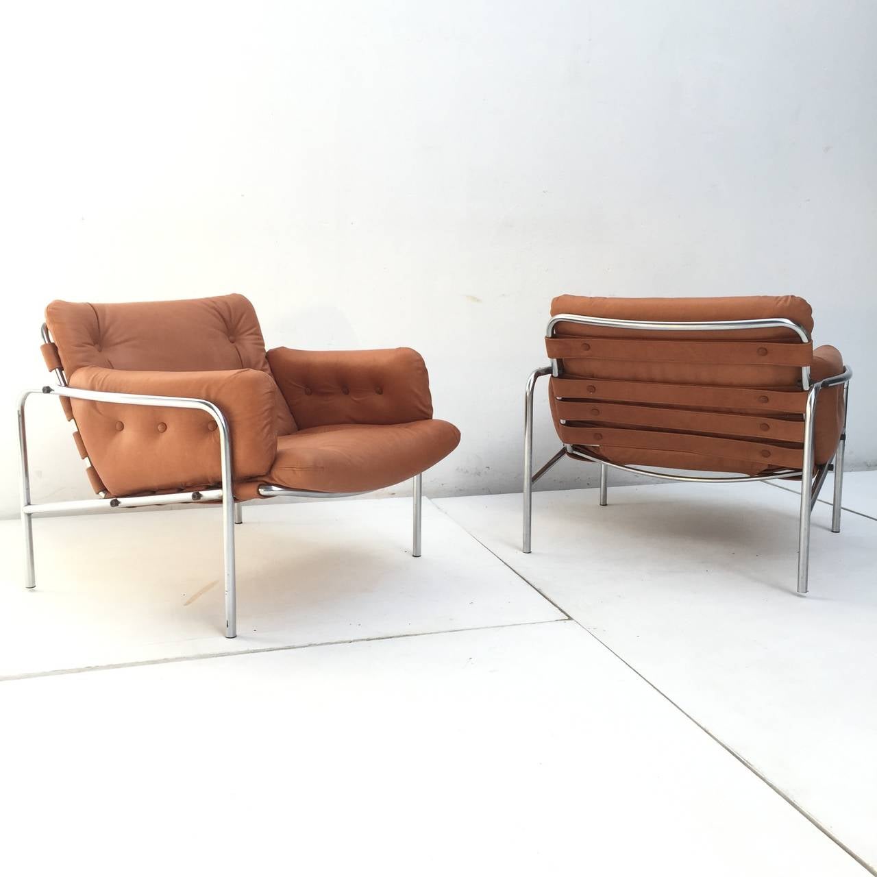 Mid-20th Century Martin Visser Leather 'Osaka' Easy Chairs World Expo 1970 Japan 't Spectrum