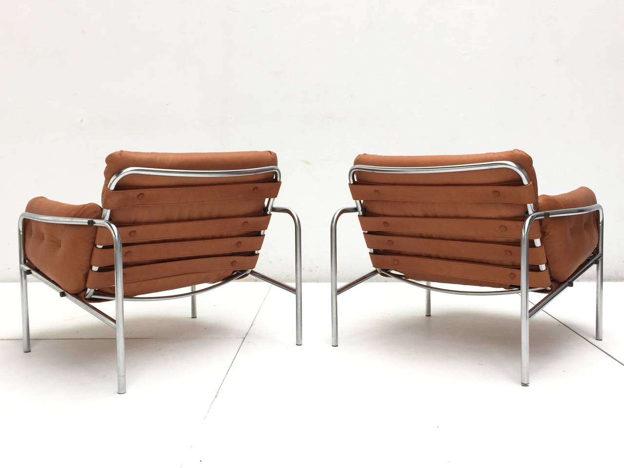 Brushed Martin Visser Leather 'Osaka' Easy Chairs World Expo 1970 Japan 't Spectrum