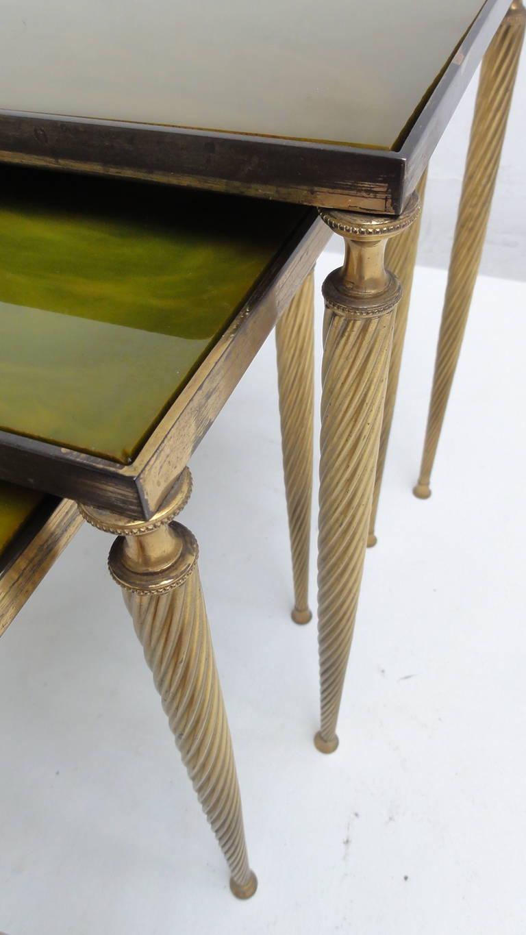 Luxurious Nesting Tables in Brass and Glass in the Style of Aldo Tura For Sale 2