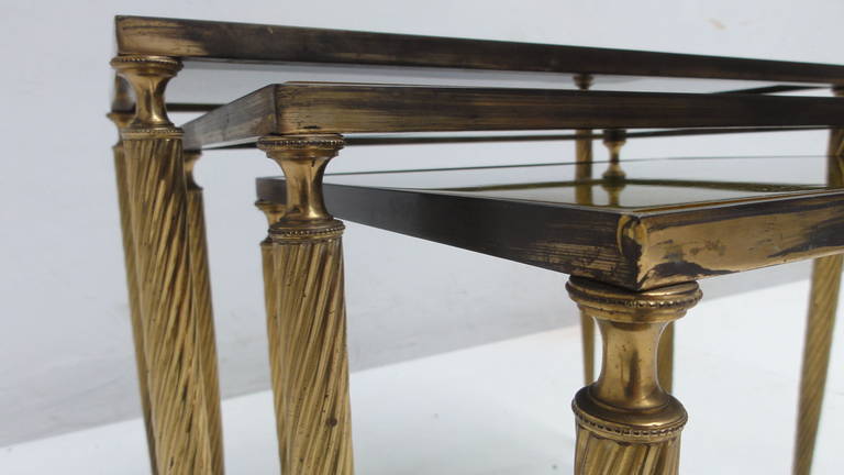 Mid-20th Century Luxurious Nesting Tables in Brass and Glass in the Style of Aldo Tura For Sale