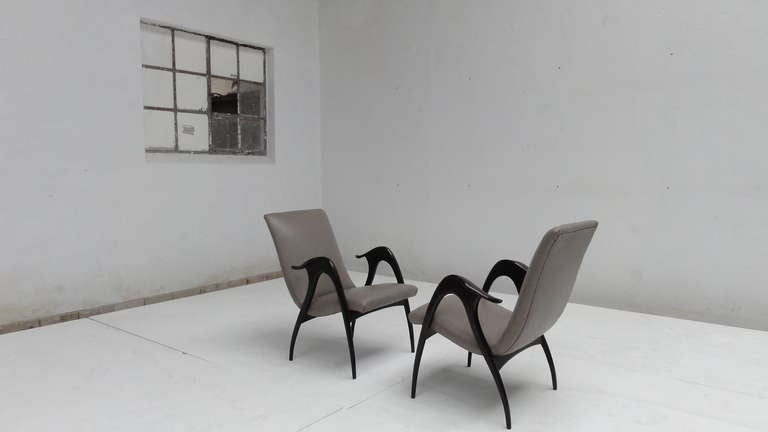 Beautiful Pair of Sculptural Form Lounge Chairs by Malatesta & Mason, Italy 1950 4