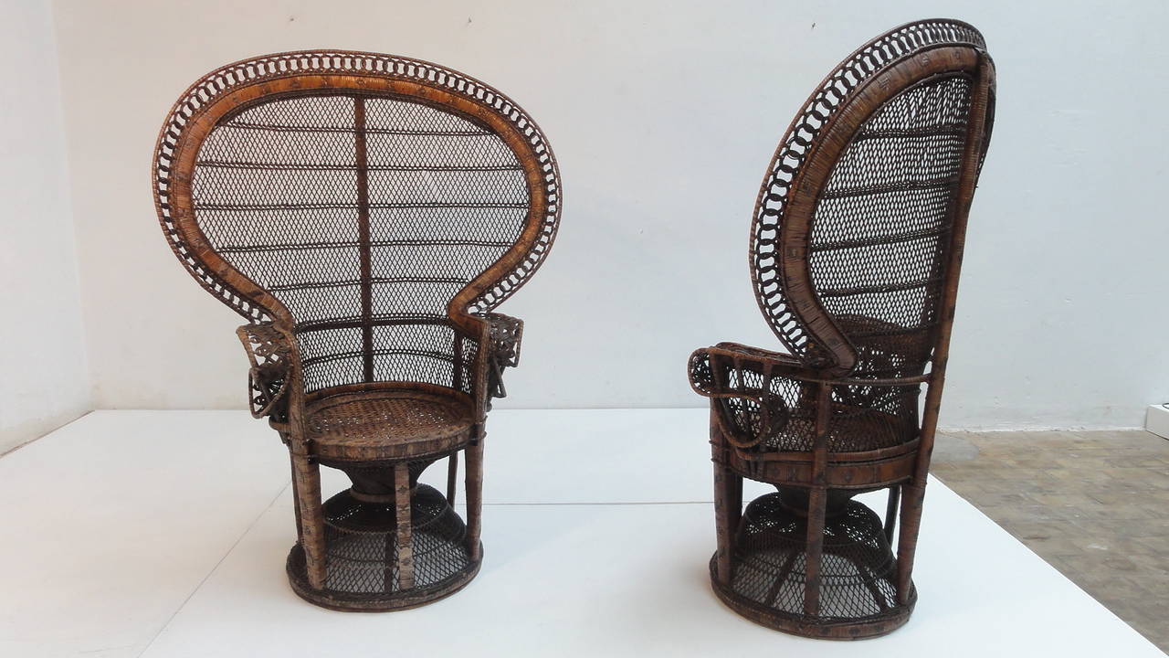 Pair of Iconic 1970s ''Emmanuelle'' Sylvia Kristel Wicker Rattan Peacock Chairs In Good Condition In bergen op zoom, NL