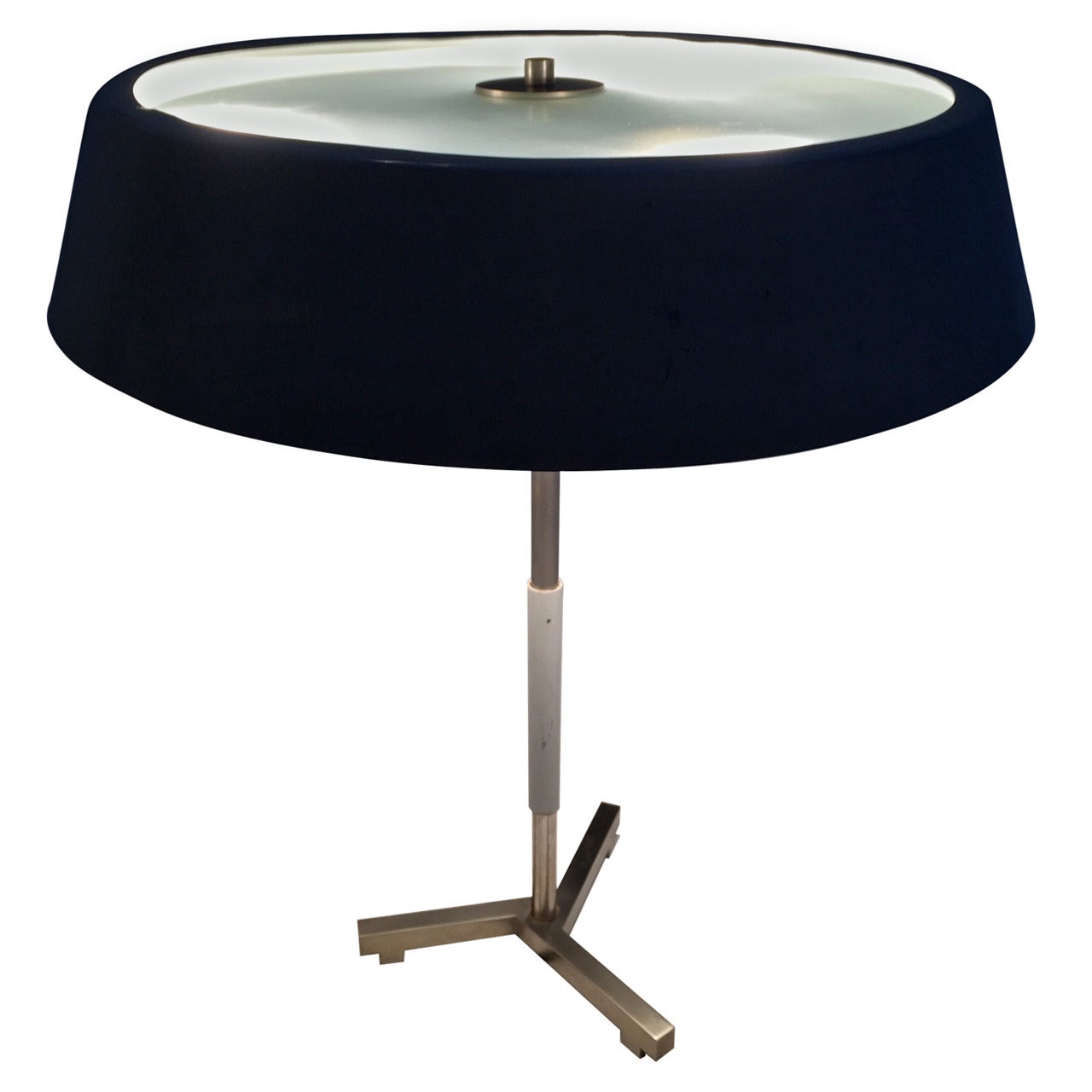 Rare table lamp by H. Fillekes for Artiforte, The Netherlands For Sale