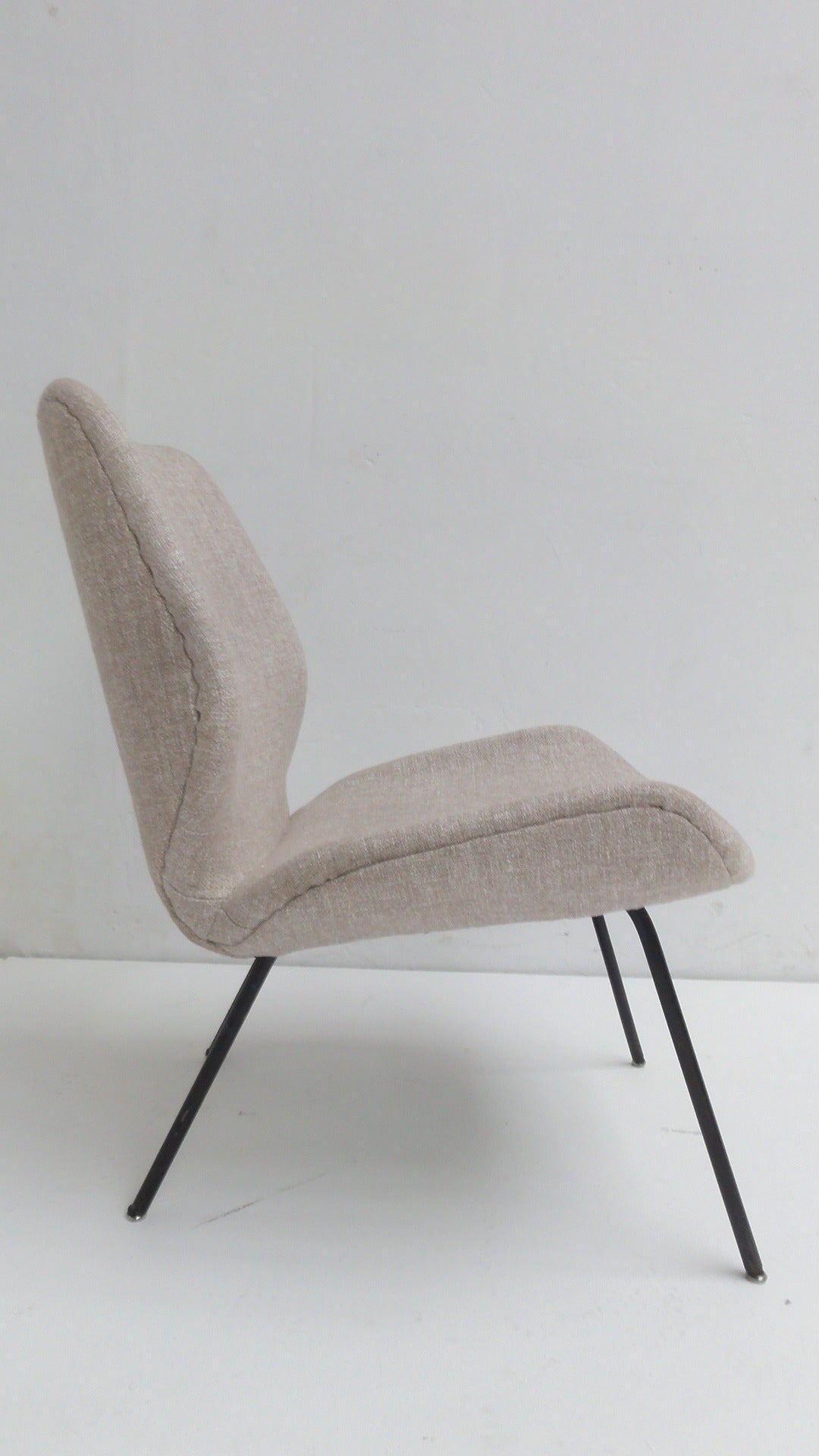 Mid-20th Century Elegant Pair of 1950s Italian Easy Chairs Attributed to Gastone Rinaldi