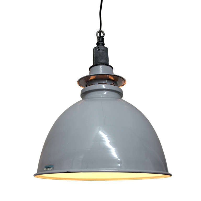 Vintage industrial hanging lamps. Gray enamel with white interior.  weight  3.3 kg / 7.3 lb.

All lamps have been made suitable by international standards for incandescent light bulbs, energy-efficient and LED bulbs with an E26/E27 socket, new