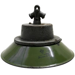 Kisber (8 pieces) | Vintage Olive green enamel Industrial Lamp