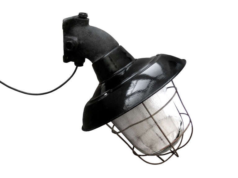 Tibor | Black Enamel Industrial Wall Lamp (1x)