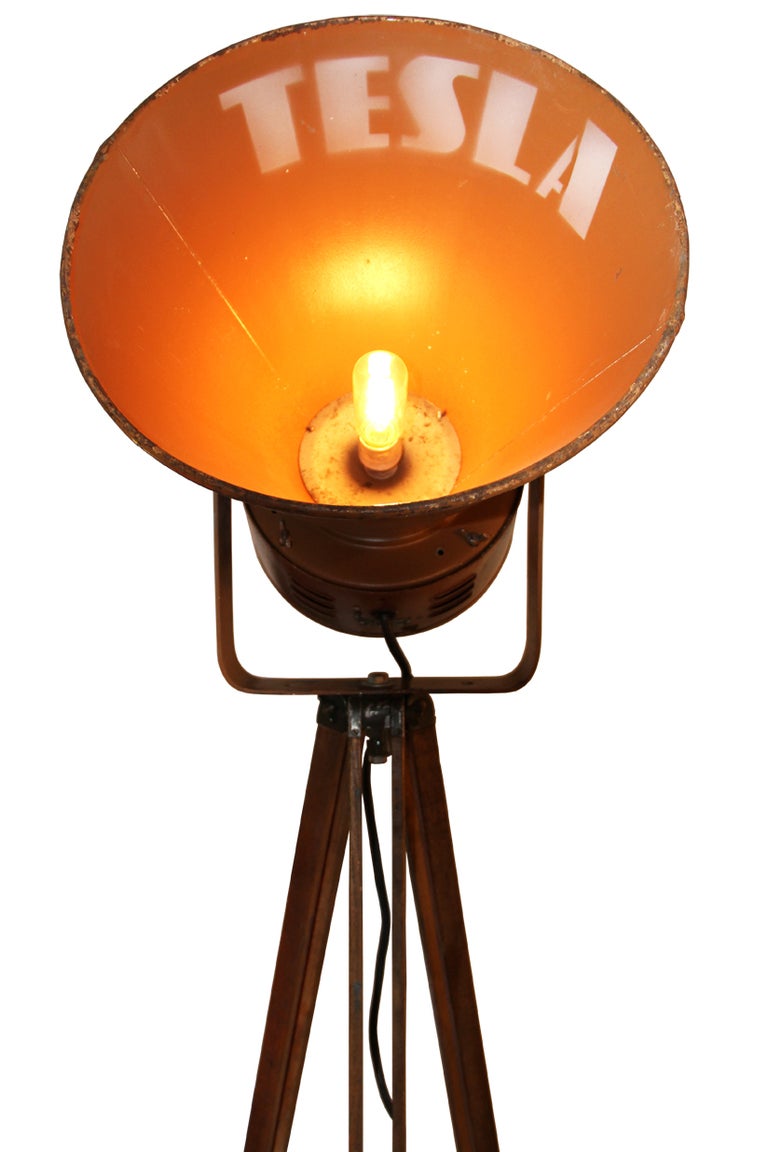 Vintage industrial spotlight on French wooden military tripod (10x)