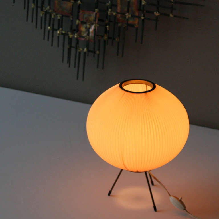 Lampe de table attribuée à Rispal Bon état à JM Haarlem, NL