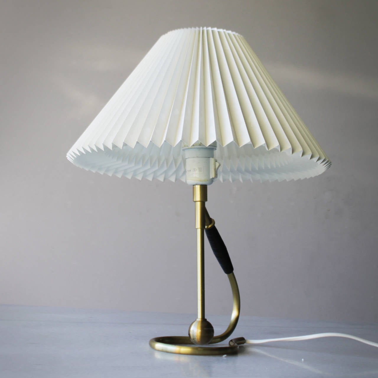 Mid-20th Century Pair of Lamps by Kaare Klint for Le Klint