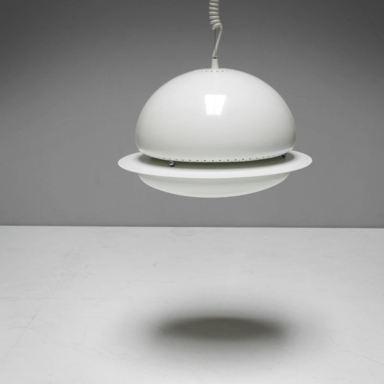 Lacquered Pair of White Nictea Pendants by Afra and Tobia Scarpa