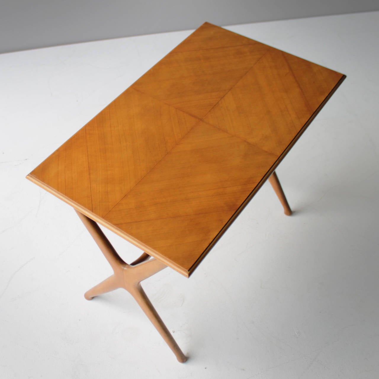 Mid-Century Modern Side Table Attributed to Gio Ponti for Domus Nova