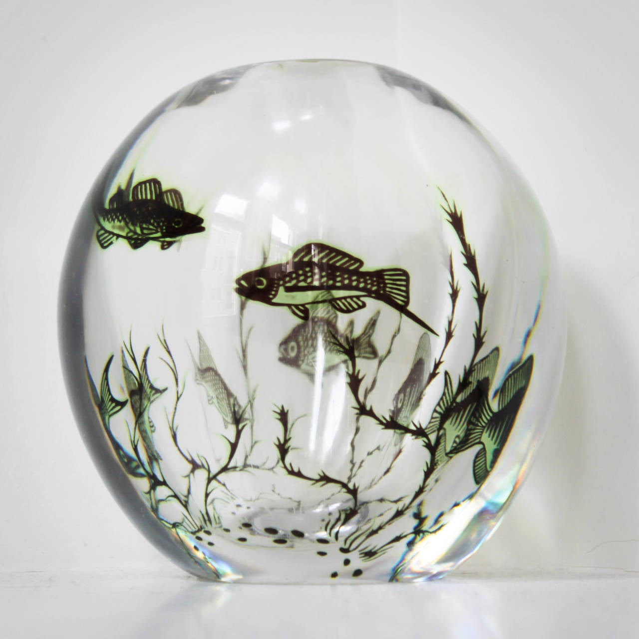 Orrefors 'Graal' vase by Edward Hald, Sweden. Bowl shape with narrow mouth and thick walls of clear glass encasing a design of fish swimming, etched Orrefors Graal Nr 363D Edward Hald on the base.