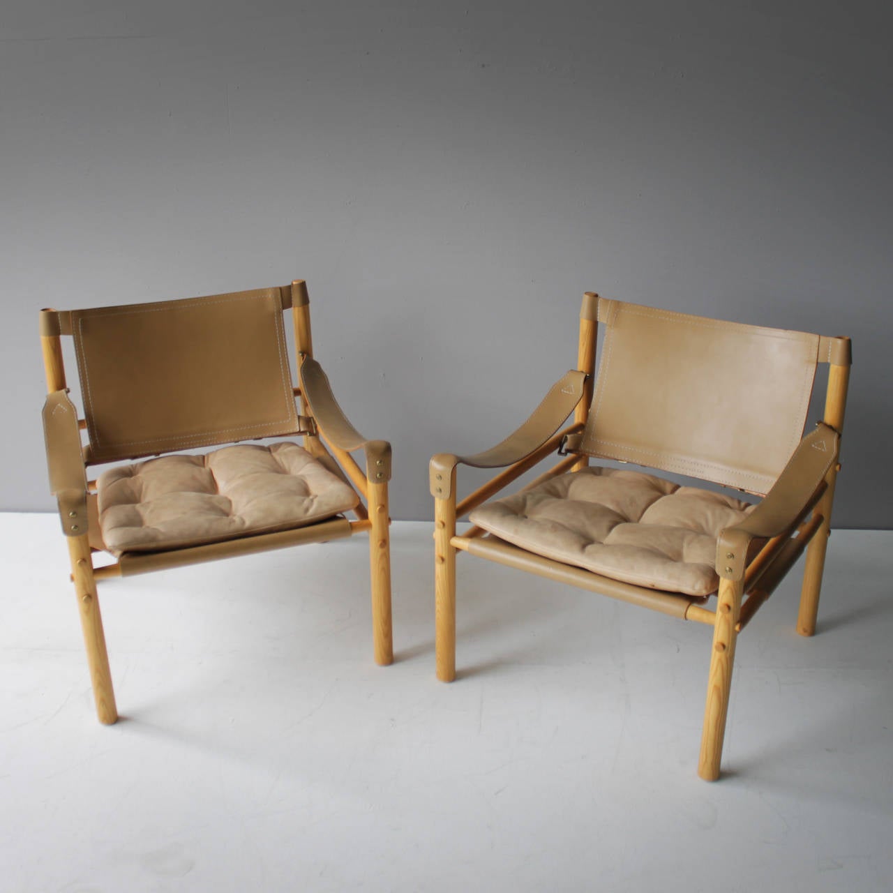 Pair of 'Scirocco' Safari Chairs by Arne Norell In Excellent Condition In JM Haarlem, NL