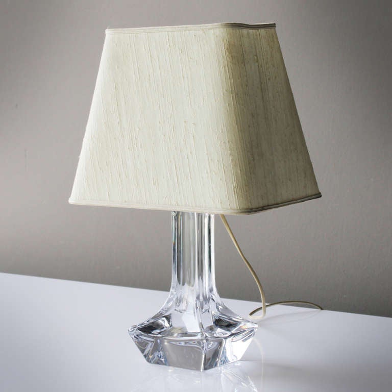 Crystal table lamp. Manufactured by Daum France. Signed at the base
Original silken shade.
Size: 18.5 inch total high and diameter shade: 7.8 inch.