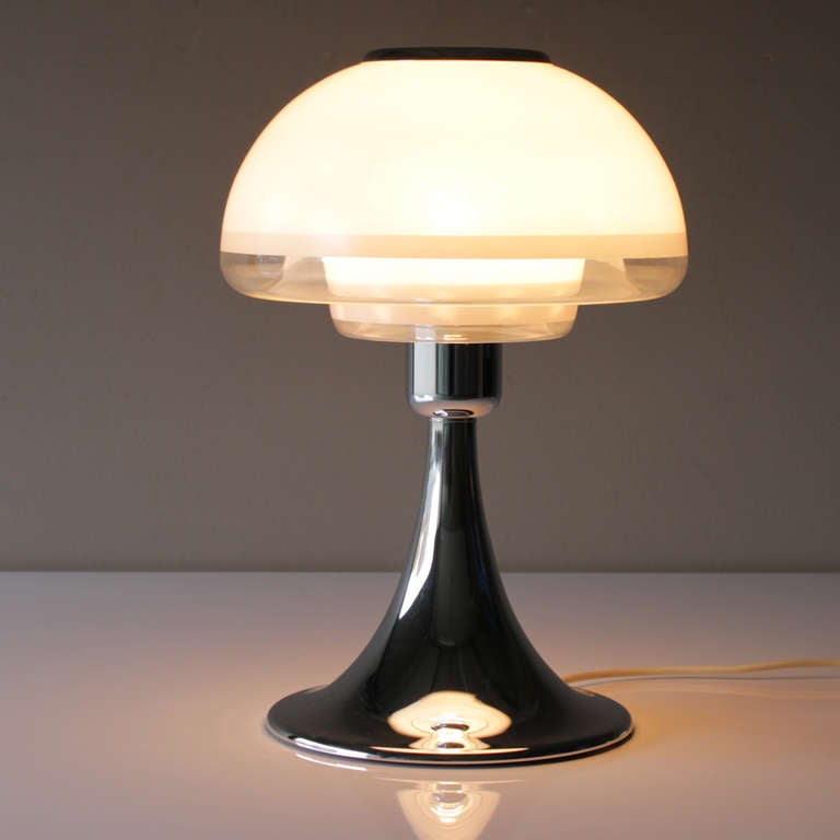 Table lamp 'Europa' by Verner Panton for Louis Poulsen, Denmark.
Hand-blown double-walled opalescent glass shade, chromium plated metal and plastics.
Very rare because of the short time it has been in production.