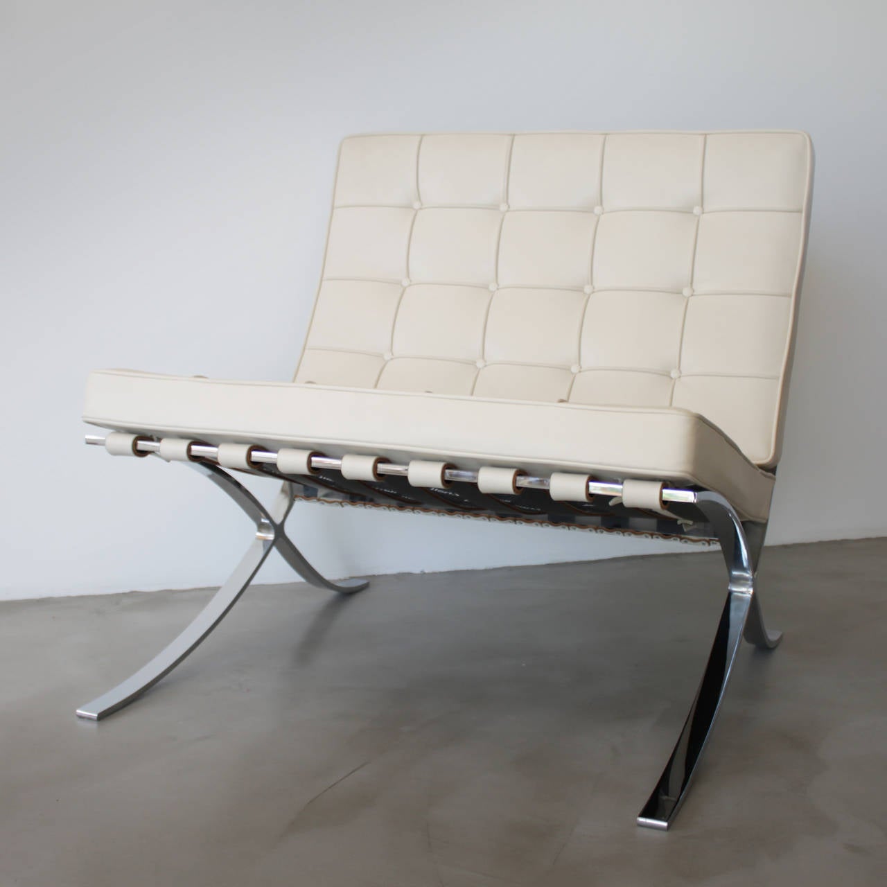 Barcelona with Stool by Mies Van Der Rohe for Knoll In Excellent Condition In JM Haarlem, NL