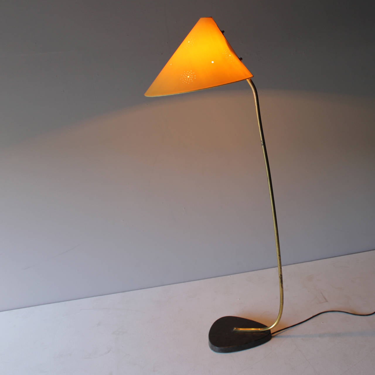 Mid-Century Modern Marble and Brass Floor Lamp in the Style of J.T. Kalmar