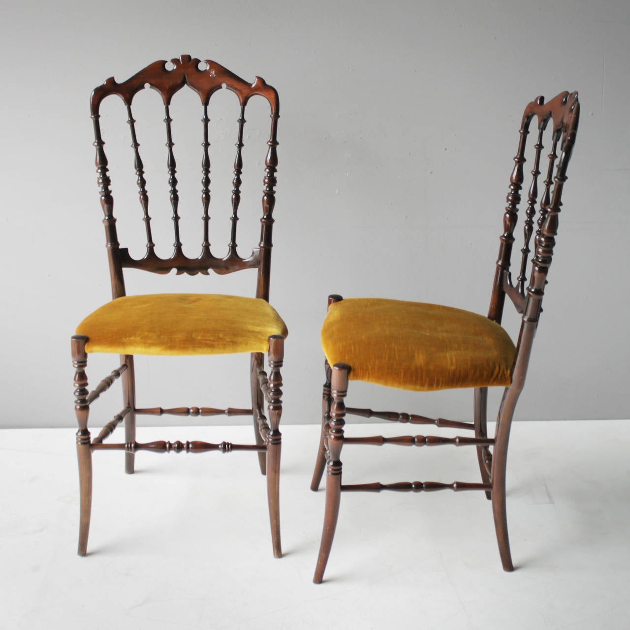 Four Wooden Italian Chiavari Chairs at 1stDibs