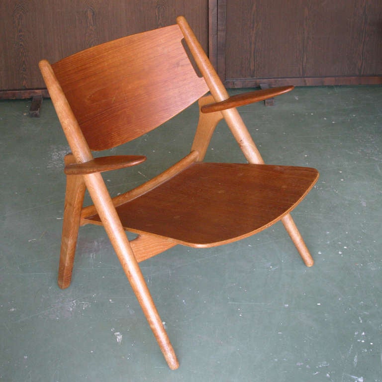 Mid-20th Century Hans J. Wegner CH28 Sawbuck Chair 