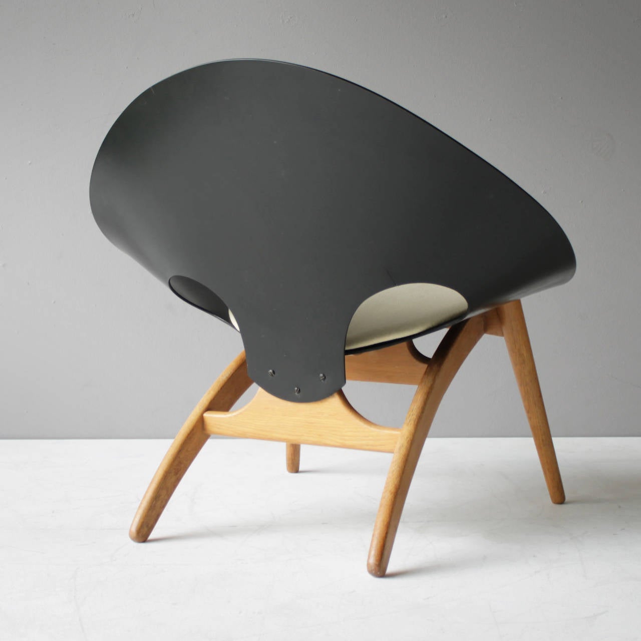 Lacquered Shell Chair Attributed by Borge Mogensen for Jeppesen, Denmark