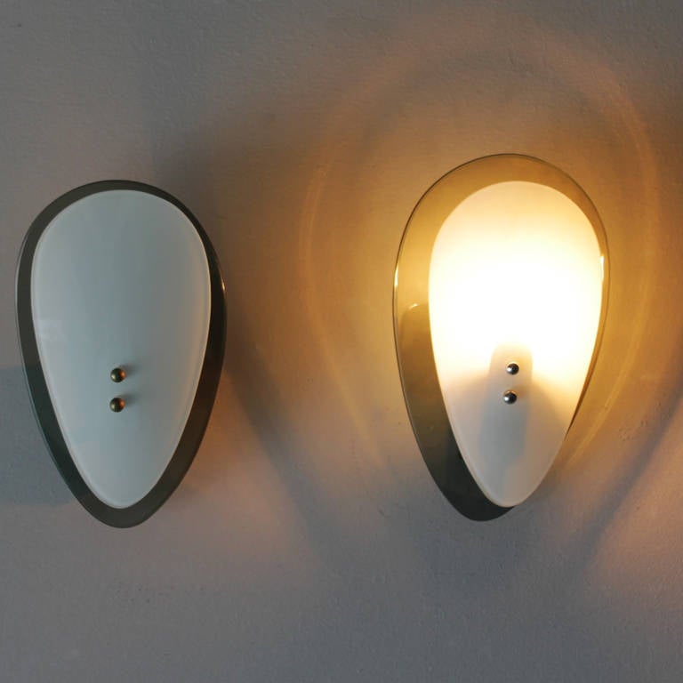 Mid-20th Century Pair of Italian Sconces in the Style of Fontana Arte