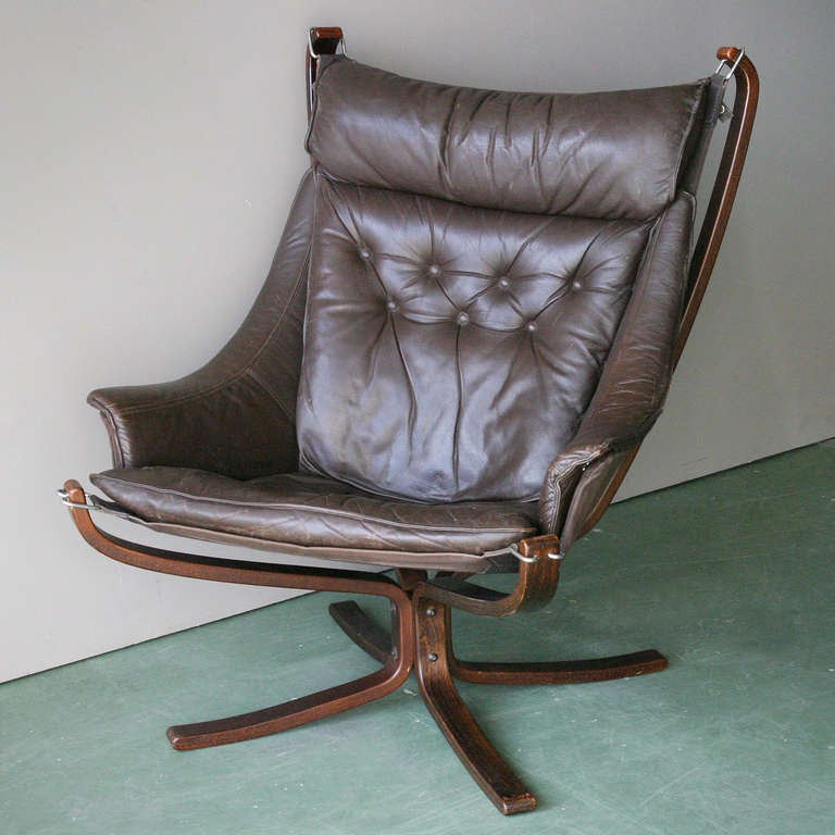 Late 20th Century Falcon Chair and Ottoman by Sigurd Resell