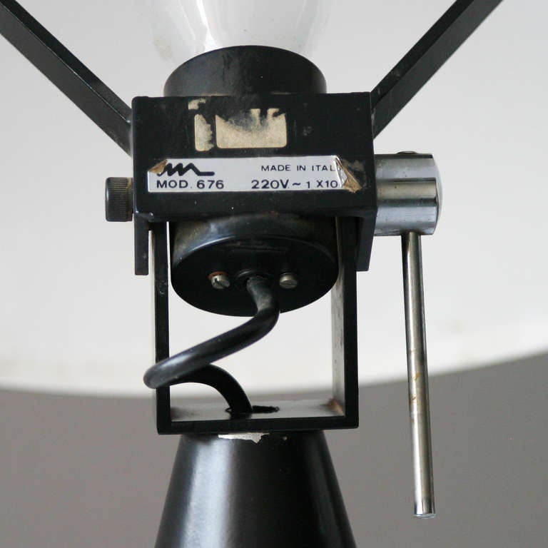Late 20th Century Martinelli 'Radar' Adjustable Table Lamp
