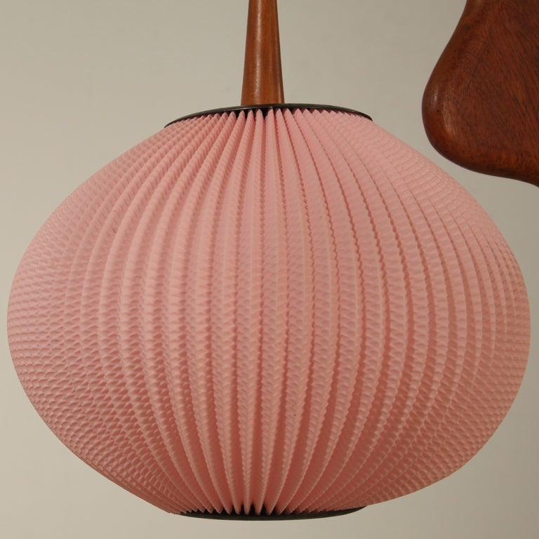 Rispal Mante Religuese Floorlamp With Large Pink Shade In Excellent Condition In Maastricht, NL