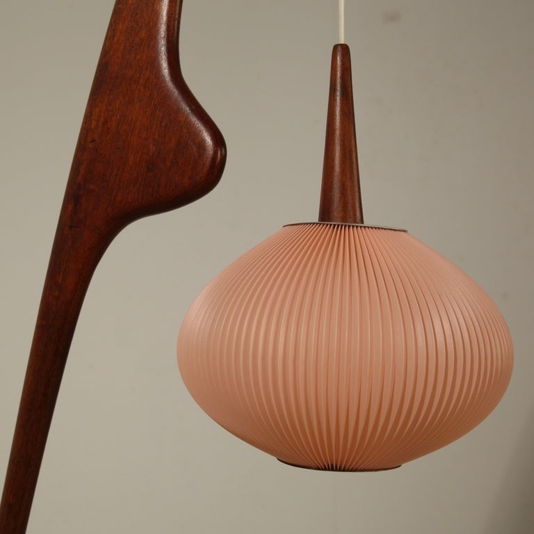 Rispal Mante Religluese Floorlamp With Original Small Pink Shade In Excellent Condition In Maastricht, NL