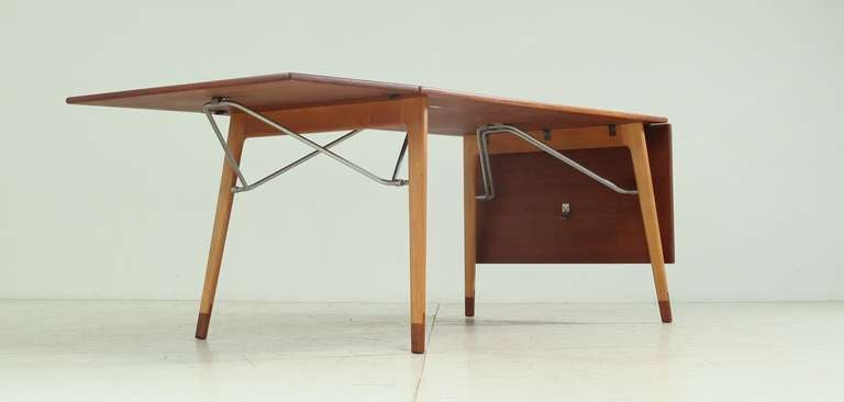 Borge Mogensen Double Dropleaf Table for Soborg, Sweden,  In Excellent Condition For Sale In Maastricht, NL