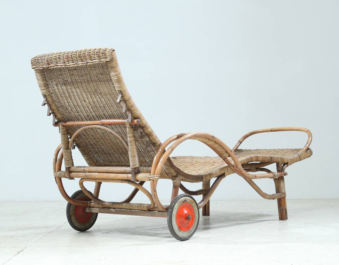 Rattan Garden Lounger on Wheels For Sale at 1stdibs