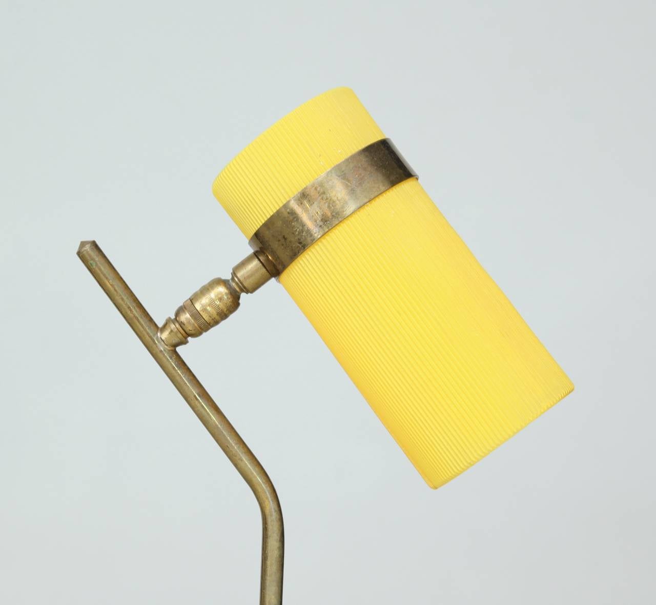 French 1950s Yellow Table Lamp, Manner of Boris Lacroix and Pierre Guariche In Excellent Condition For Sale In Maastricht, NL