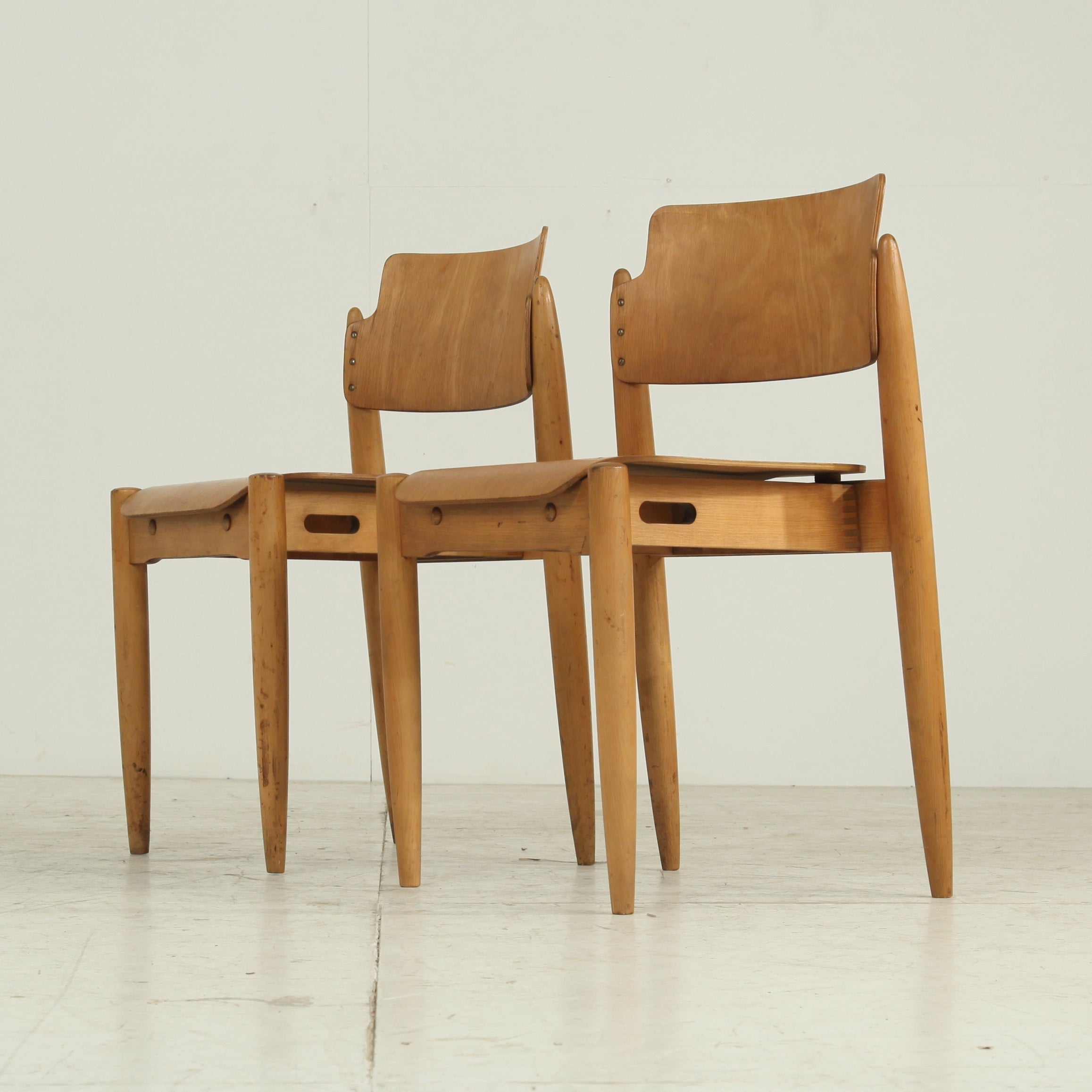 Rare pair stackable Tapiovaara 'Wilman' chairs
